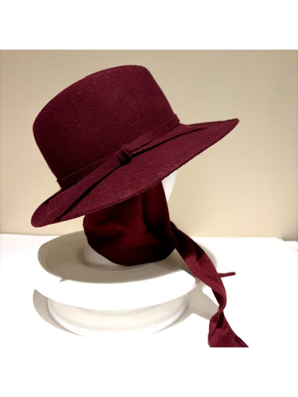 VINTAGE Splendide 100% Wool Felt Bucket Hat W/ Chin Strap Burgundy One Size